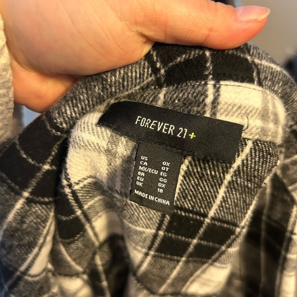 FOREVER 21 PLUS PLAID FLANNEL - Picture 3 of 4